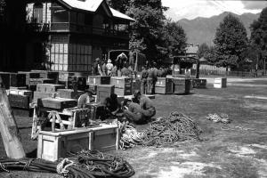 Stage equipment in Kashmir