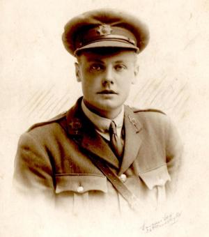 Lieutenant 1915