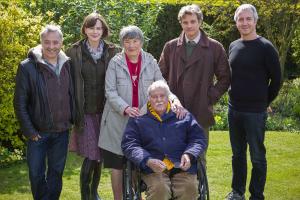 Image from the production of The Railway Man – The cast and crew of The Railway Man meet with its real-life subject Eric Lomax and his wife Patti in Berwick-Upon-Tweed. From left: Writer Frank Cottrell Boyce, Actor Nicole Kidman (Patti Lomax), Patti Lomax, Eric Lomax, Actor Colin Firth (Eric Lomax), and producer Andy Paterson.